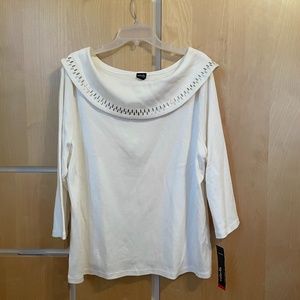 Rafella brand. Cream colored. 3X